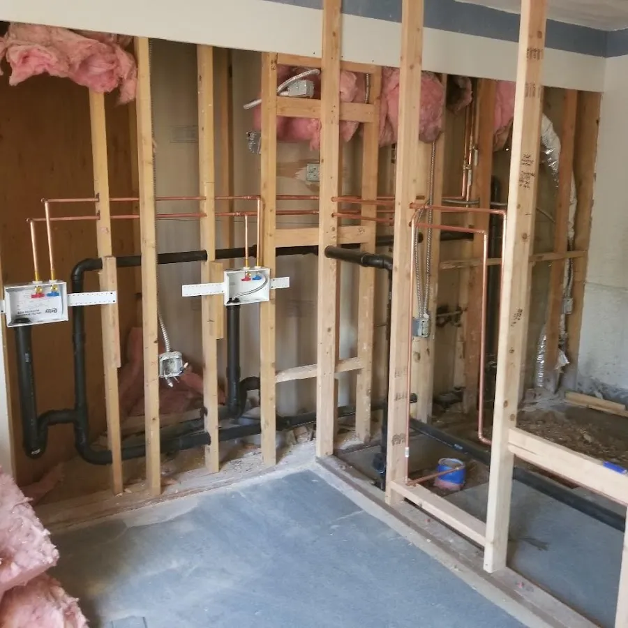 Copper pipe rough-in and plumbing installation in Jacksonville